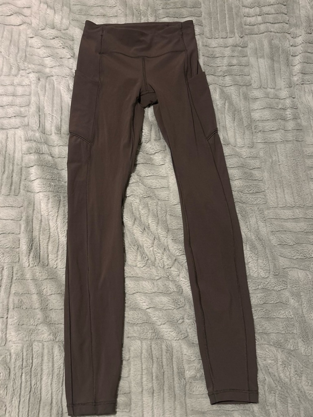 Lululemon Performance Leggings with Side Pockets - Olive Green